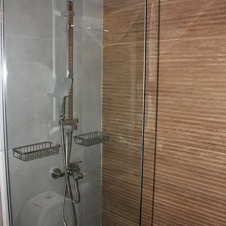 Family Spacious Karaferye